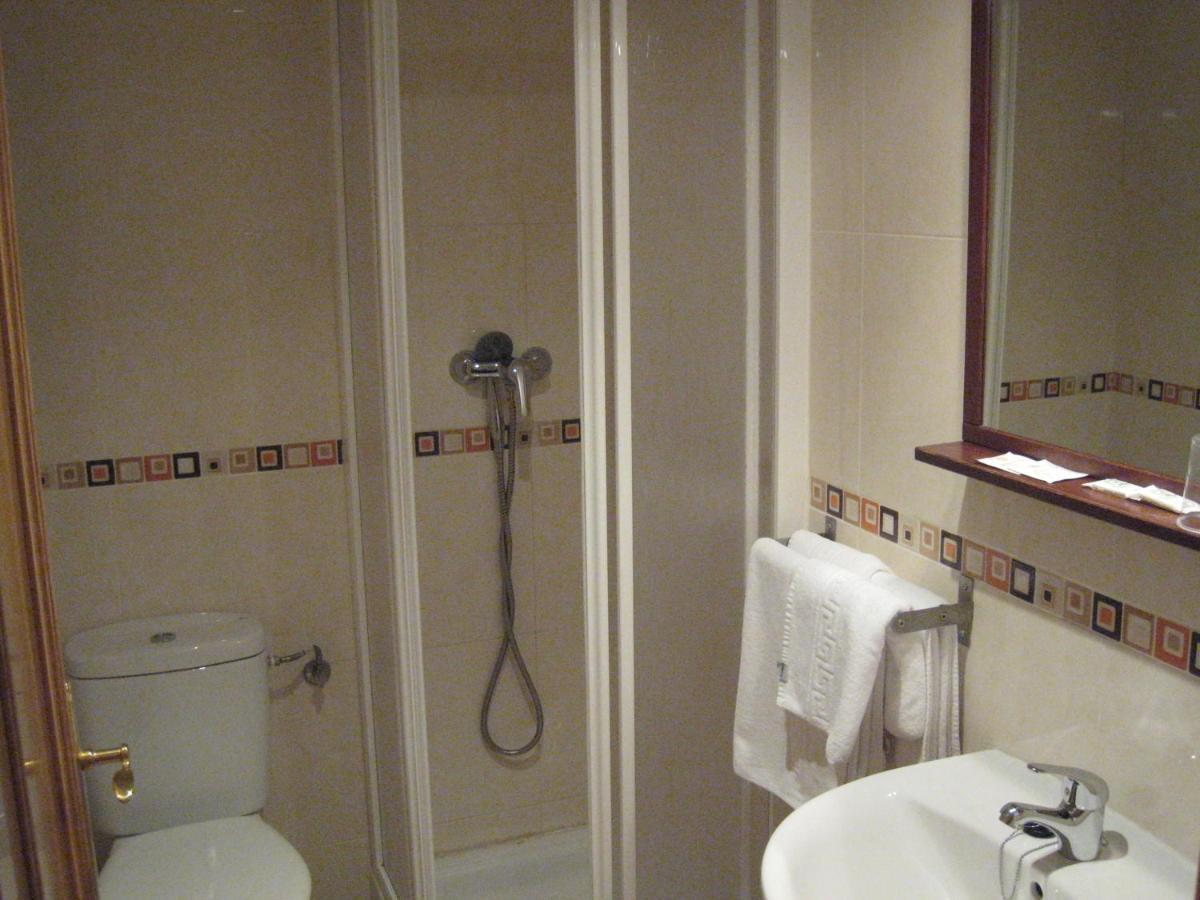 Hostal Alfajarin El Burgo de Ebro Rum bild